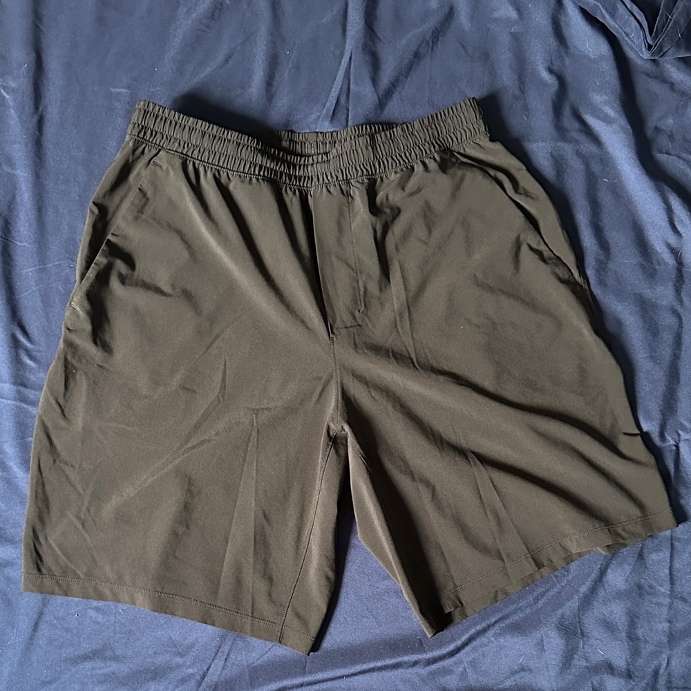 Lululemon Men's Black Active Shorts